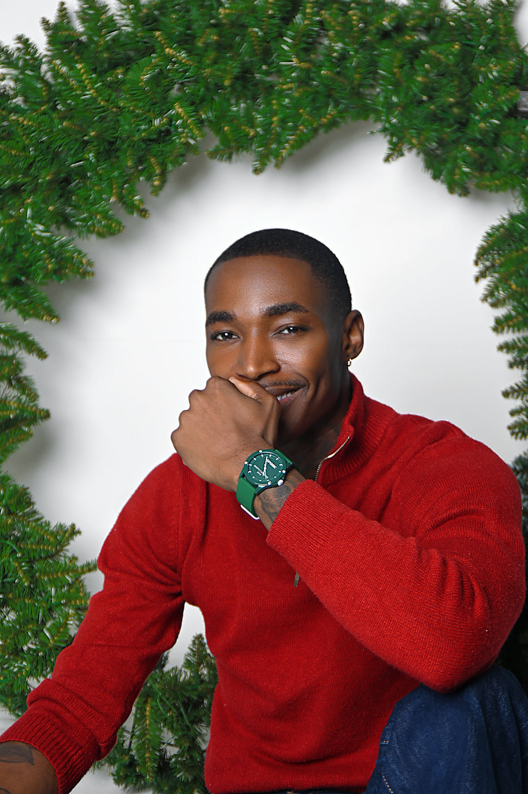 The Mistletoe, Holiday Green & White Unisex 44mm