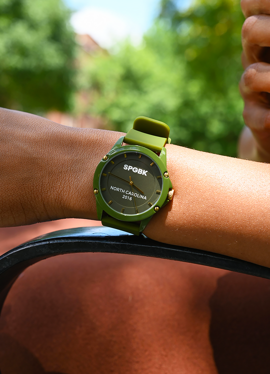 **NEW Matcha, Green Tea & Gold Unisex - 44mm