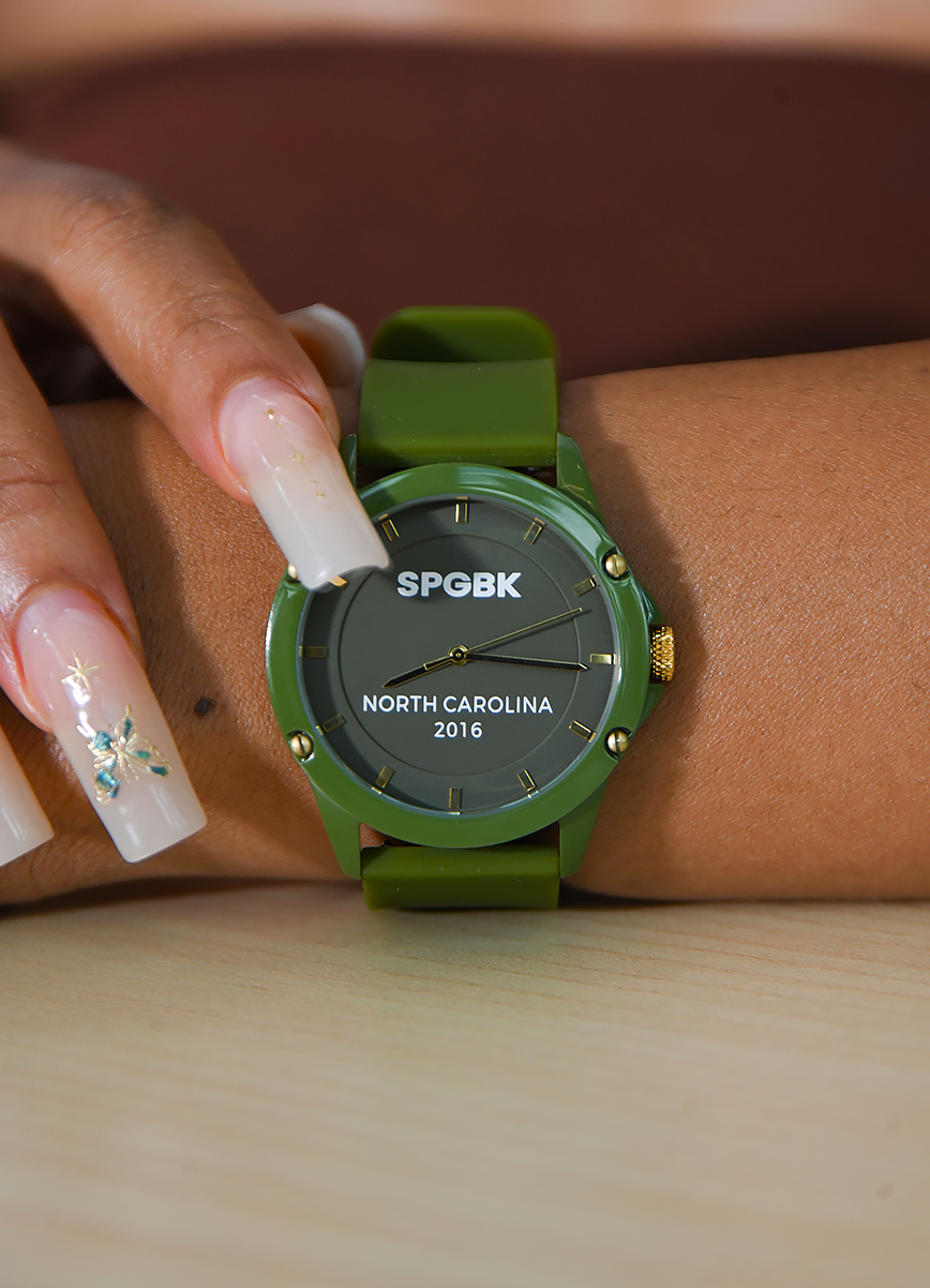 **NEW Matcha, Green Tea & Gold Unisex - 44mm