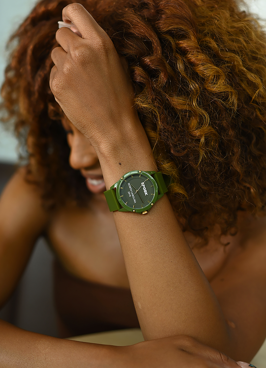 **NEW Matcha, Green Tea & Gold Unisex - 44mm